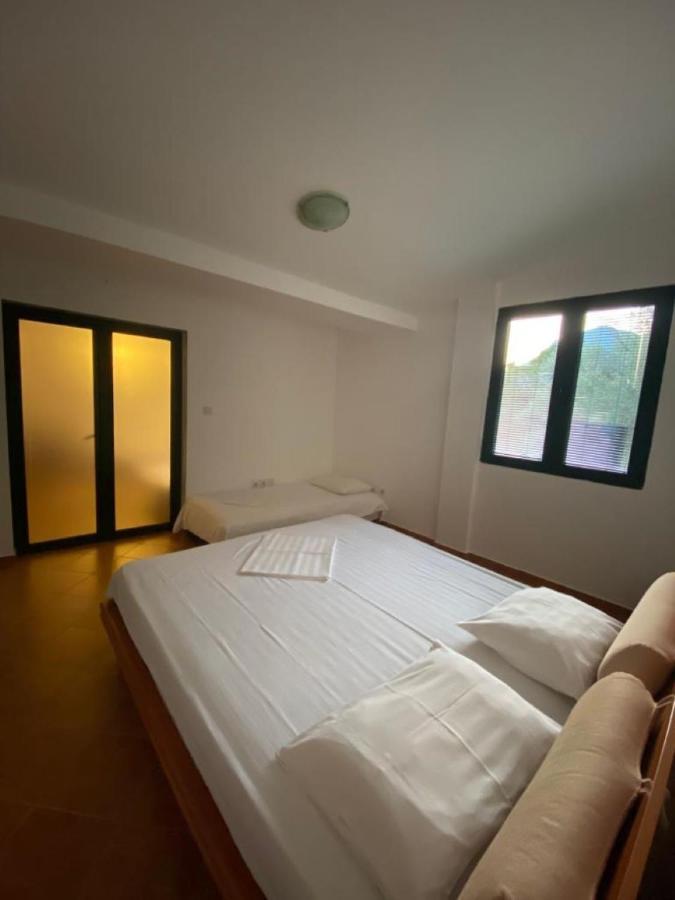 Villa Lutovac Budva Buitenkant foto