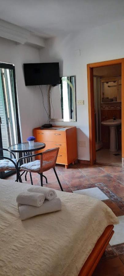 Villa Lutovac Budva Buitenkant foto